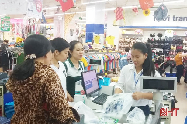 Doanh số thanh toán qua thẻ của Vietcombank Hà Tĩnh đạt 204 tỷ đồng