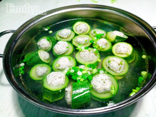 Canh mướp nấu cá thát lát vừa ngon vừa mát cho bữa trưa