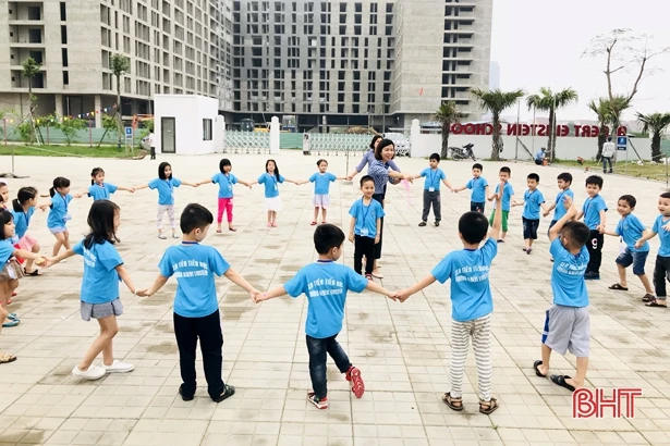Trẻ mầm non háo hức tham gia CLB Tiền tiểu học Trường Albert Einstein
