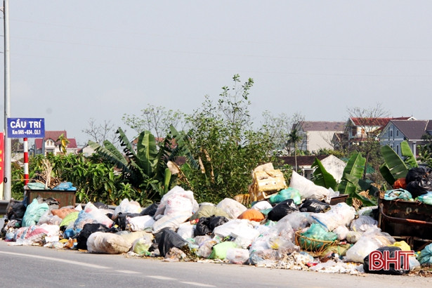 Thị xã Kỳ Anh “ngập” trong rác thải