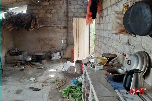 Mẹ tai nạn giao thông nguy kịch, con thơ 14 tháng tuổi khát sữa