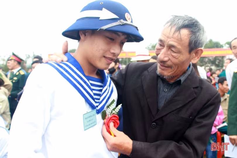 Những cung bậc cảm xúc của tân binh Hà Tĩnh ngày nhập ngũ