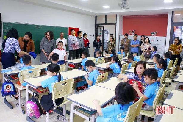 Trẻ mầm non háo hức tham gia CLB Tiền tiểu học Trường Albert Einstein