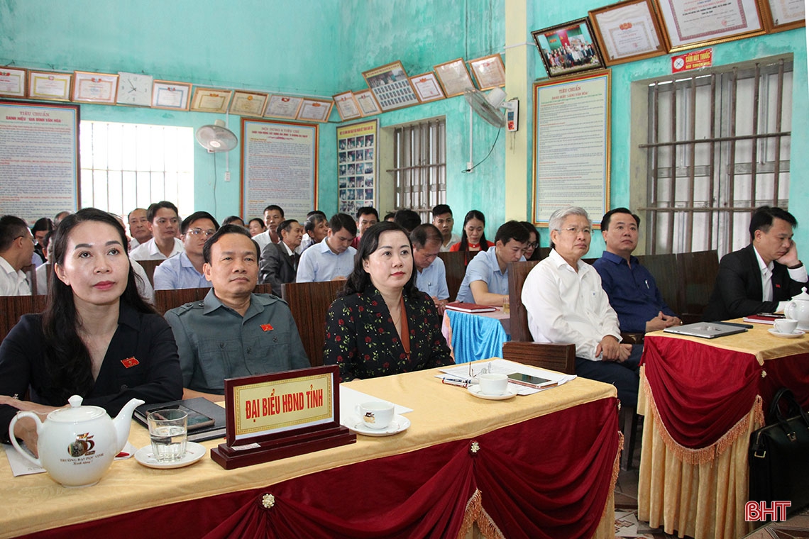 Dân chủ, đoàn kết, trí tuệ, trách nhiệm cao trước cử tri và Nhân dân tỉnh nhà, góp phần vào thành công của kỳ họp