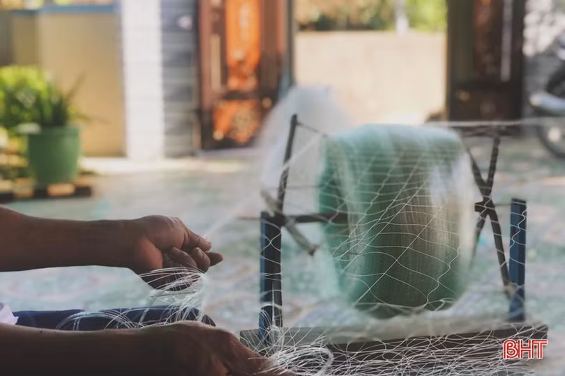 “Cố gắng đến khi nào mắt còn tỏ, tay còn chưa run để giữ lấy nghề”