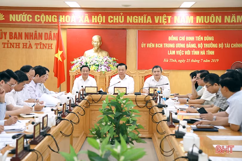 Hà Tĩnh chủ động tìm động lực tăng trưởng mới để đảm bảo phát triển