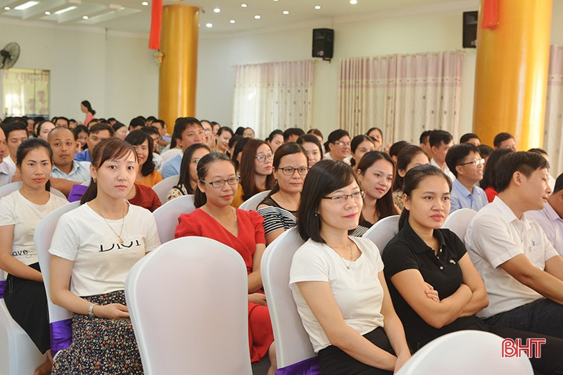 Hoàn thiện phong cách ứng xử, lề lối làm việc chuẩn mực cho công chức ngành lao động Hà Tĩnh