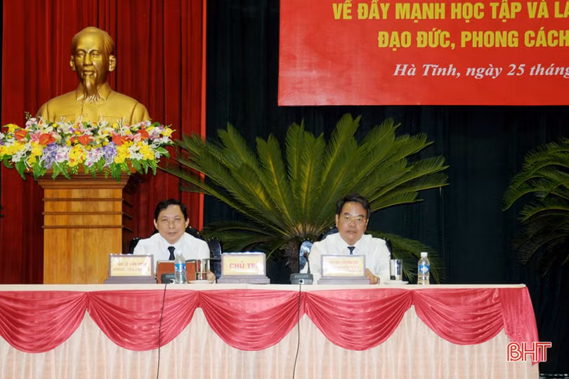 Đảng ủy Khối CCQ&DN Hà Tĩnh vinh danh 47 tập thể, cá nhân học và làm theo Bác