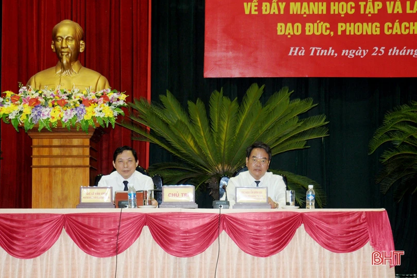 Đảng ủy Khối CCQ&DN Hà Tĩnh vinh danh 47 tập thể, cá nhân học và làm theo Bác