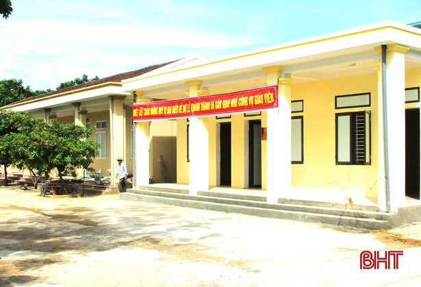 Khánh thành nhà công vụ nửa tỷ đồng của Trường THPT Lê Quảng Chí