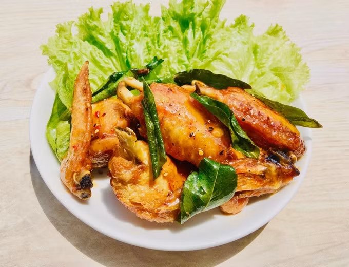 Cánh gà rang lá chanh thơm lừng cả nhà khen ngon