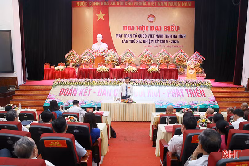 Ông Hà Văn Hùng tái cử Chủ tịch UBMTTQ Hà Tĩnh nhiệm kỳ 2019 - 2024