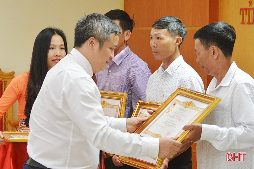 Hà Tĩnh truy tặng danh hiệu “Bà mẹ Việt Nam Anh hùng” cho 15 mẹ