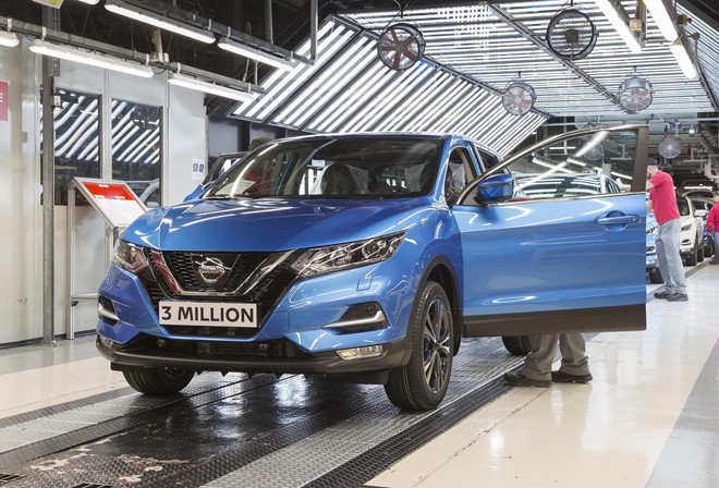 Đế chế Nissan lụi tàn, sa thải 12.500 nhân công, lợi nhuận giảm 95%