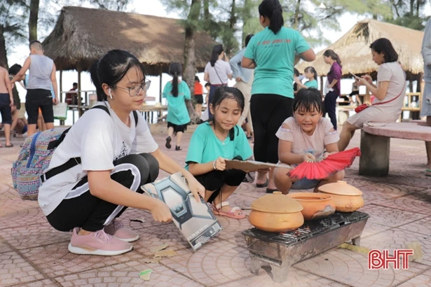 Trẻ em Hà Tĩnh trưởng thành hơn sau những trải nghiệm hè... không wifi!
