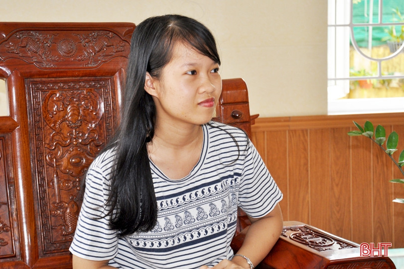 2 thủ khoa thi THPT quốc gia ở Hà Tĩnh nhận học bổng trị giá 100 triệu đồng