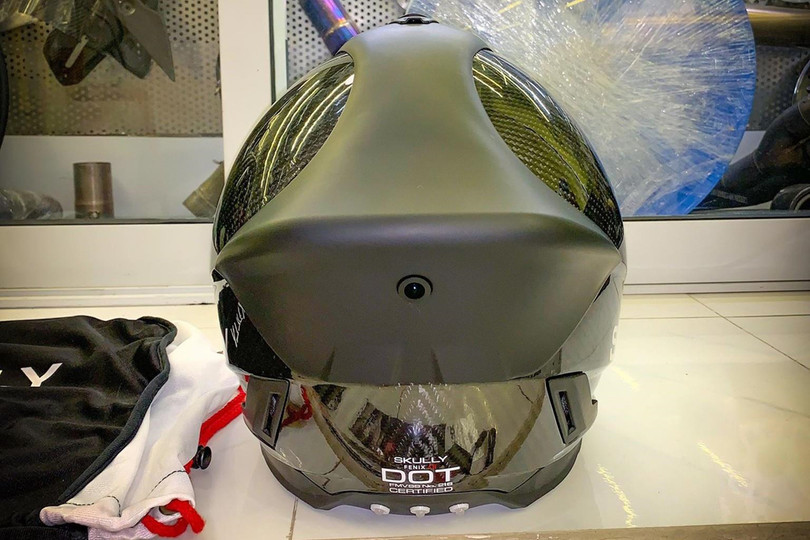 Mũ bảo hiểm tích hợp hàng tá công nghệ về Việt Nam, giá gần 50 triệu