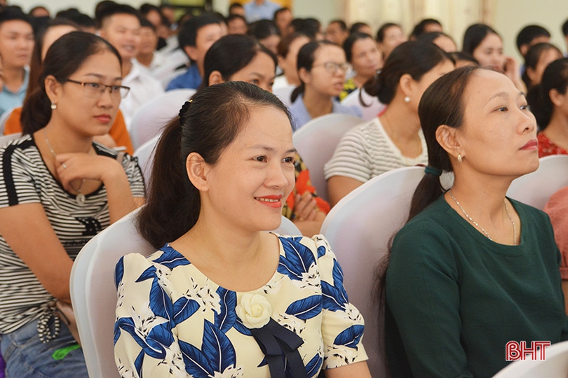 Hoàn thiện phong cách ứng xử, lề lối làm việc chuẩn mực cho công chức ngành lao động Hà Tĩnh