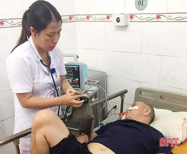 BVĐK Hà Tĩnh hỗ trợ tuyến dưới cứu bệnh nhân liệt nửa người