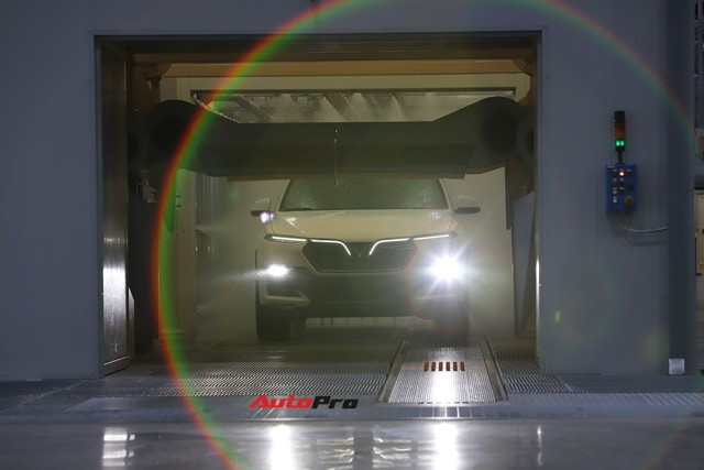 VinFast chính thức bàn giao mẫu Lux SA2.0 và Lux A2.0 tới tay khách Việt