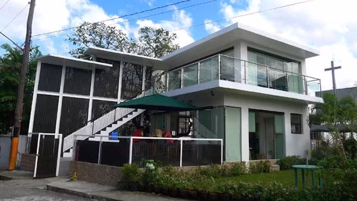 Sống cùng người chết ở nghĩa trang nhà giàu