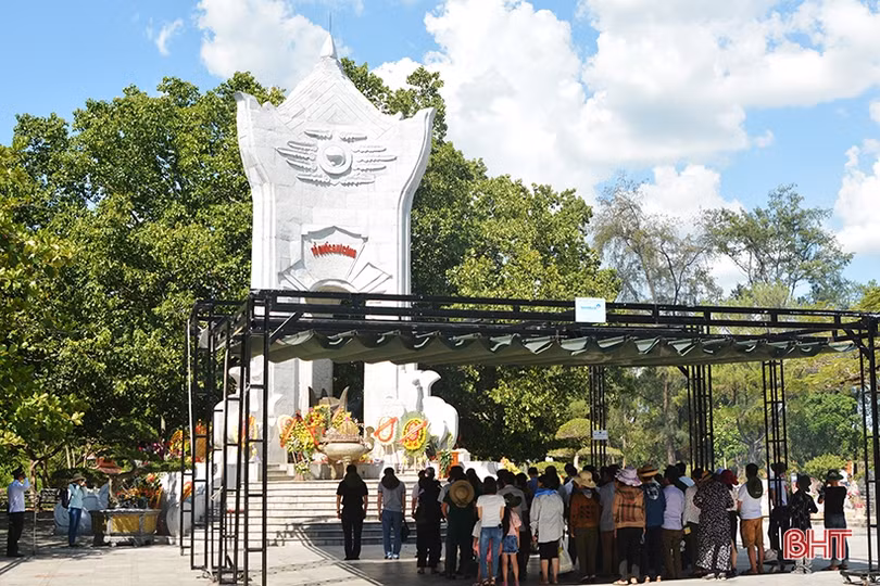 Tháng 7 linh thiêng ở các Nghĩa trang Liệt sỹ quốc gia Trường Sơn, Đường 9