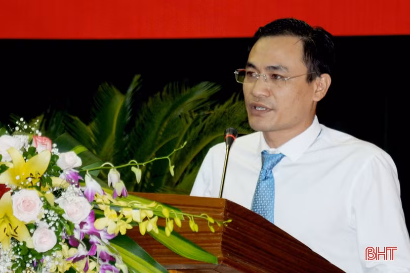 Đảng ủy Khối CCQ&DN Hà Tĩnh vinh danh 47 tập thể, cá nhân học và làm theo Bác