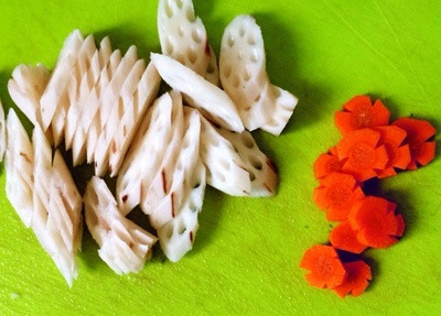 Canh tôm nấu củ sen thanh mát giúp ngủ ngon mùa nóng