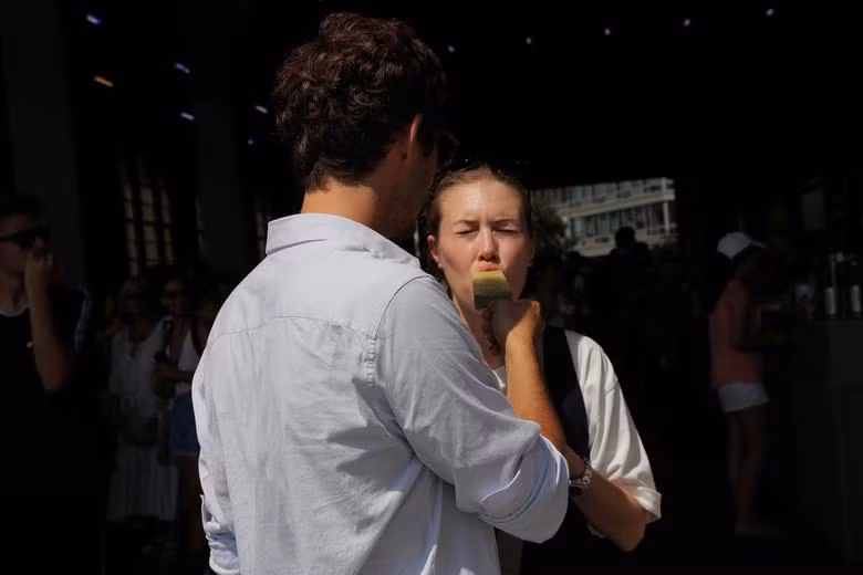 Người dân Mỹ chống chọi với đợt nắng nóng trên 40 độ C