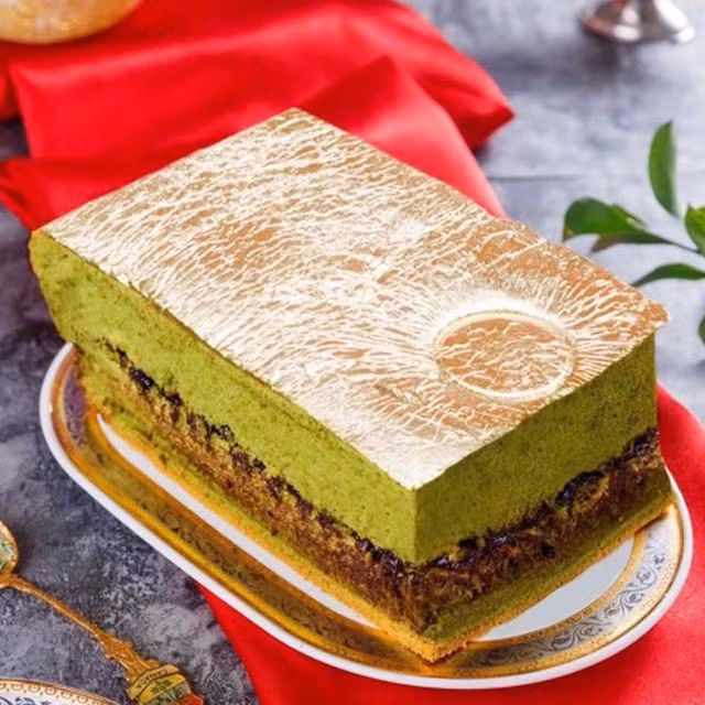 Học giới nhà giàu Dubai, dân chơi Việt chi bội tiền thưởng thức món ăn dát vàng