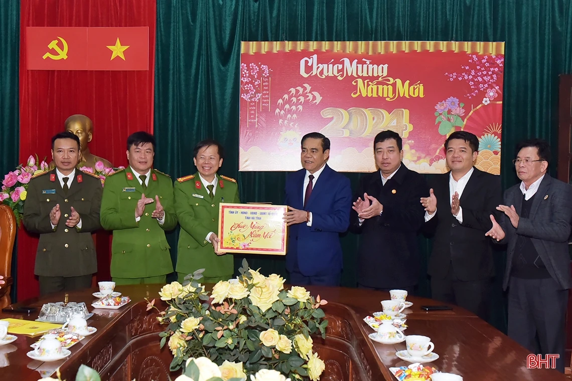 Đảm bảo cho Nhân dân đón tết vui tươi, an toàn