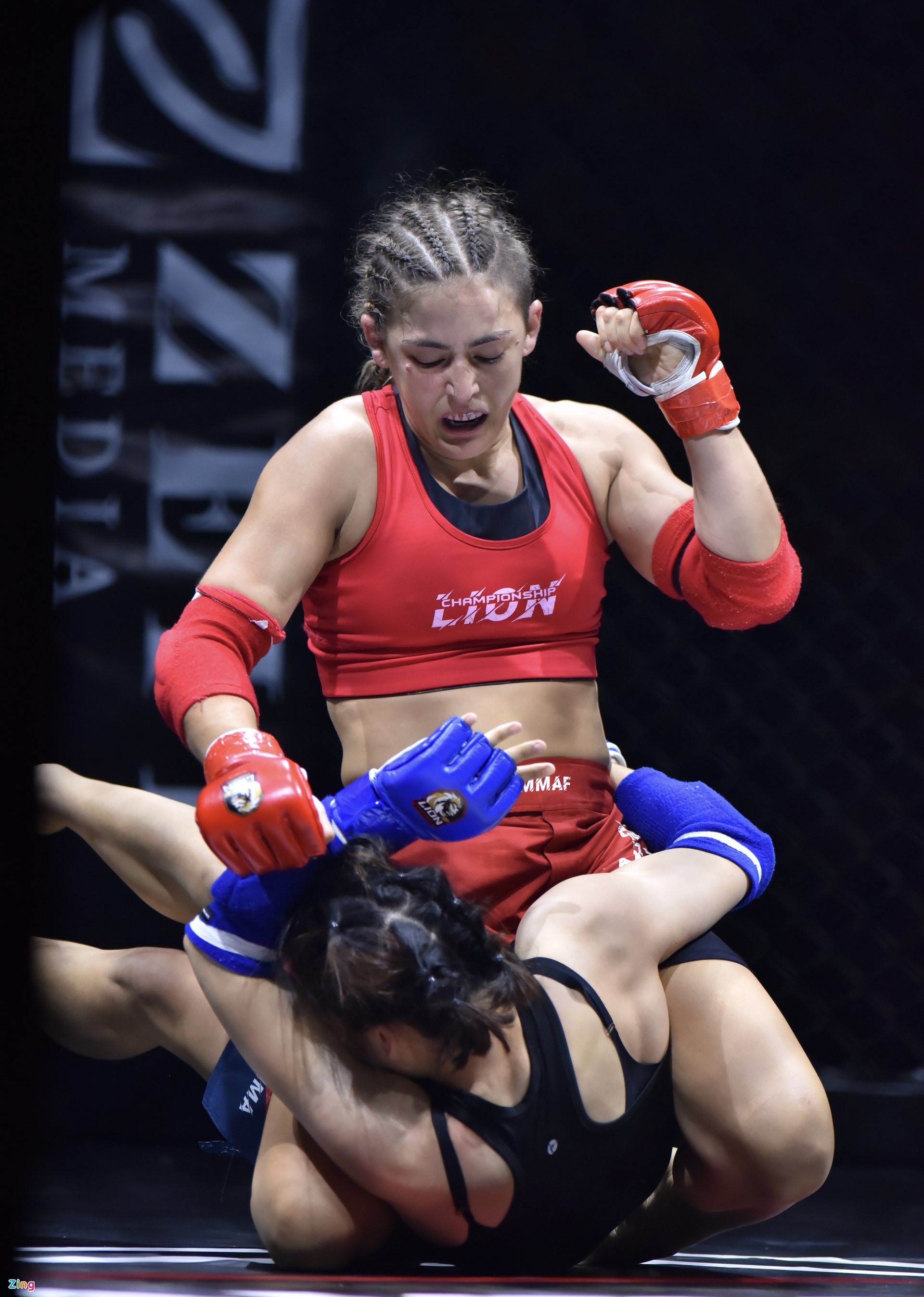 Những khoảnh khắc kịch tính trong đêm bán kết MMA Việt Nam