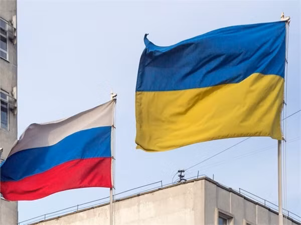 Ukraine sẽ chống lại yêu cầu đòi trả nợ của Nga ảnh 1