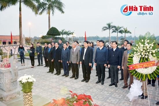 và tại Khu lưu niệm Lý Tự Trọng