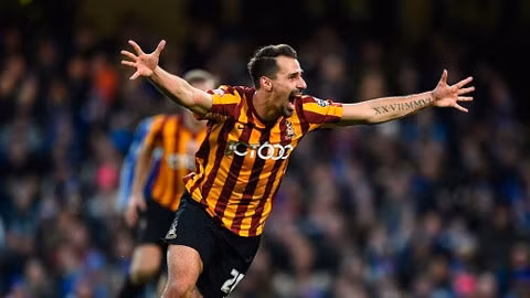 Bradford xuất sắc đánh bại Chelsea trên sân Stamford Bridge