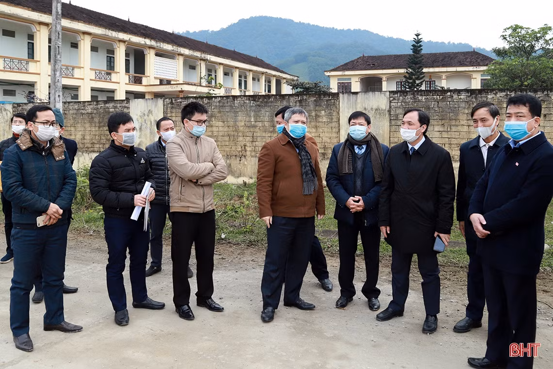 Tập trung tháo gỡ khó khăn, thu hút đầu tư vào KKT Cầu Treo - Hà Tĩnh