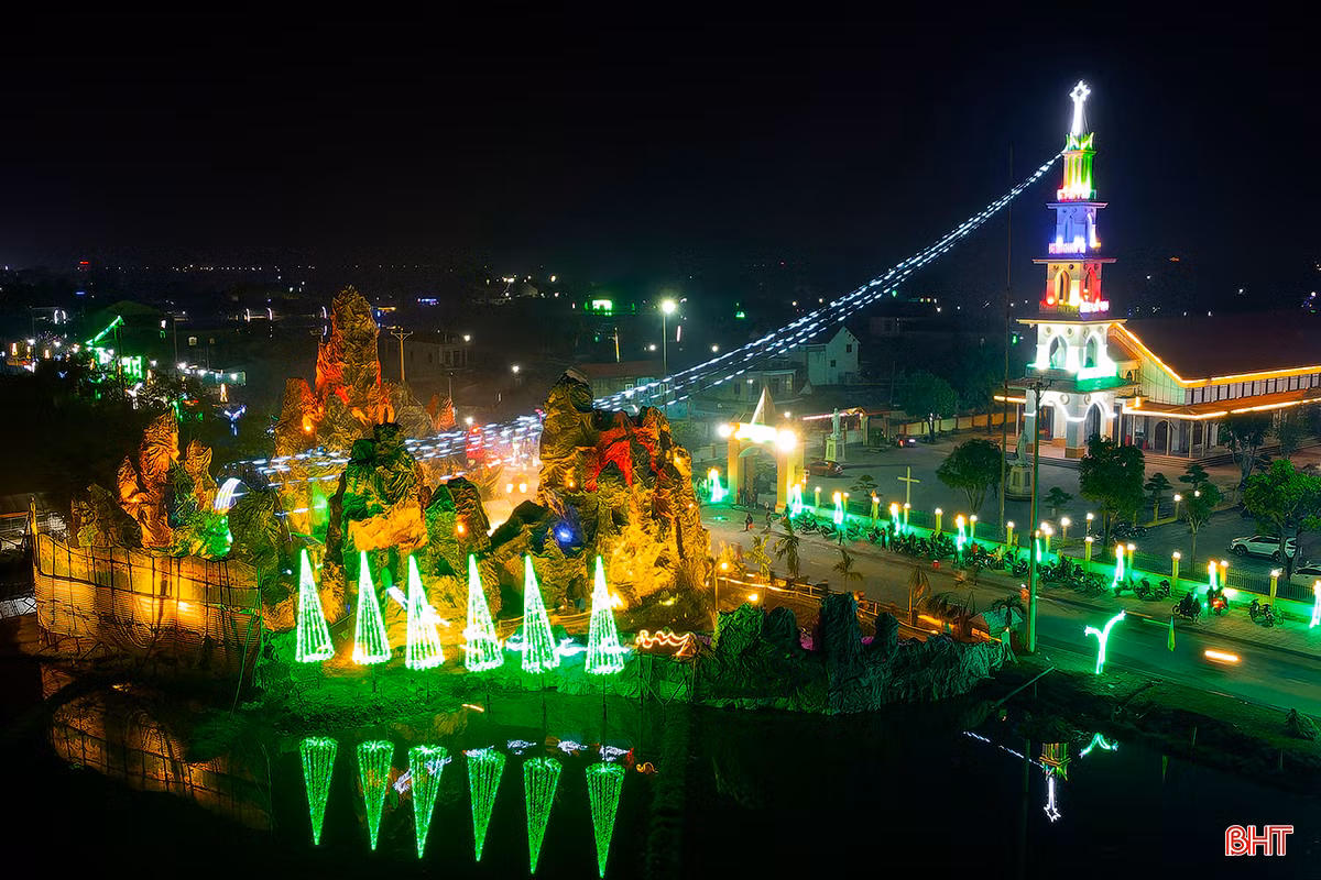 Các nhà thờ ở Hà Tĩnh lung linh chào đón Giáng sinh