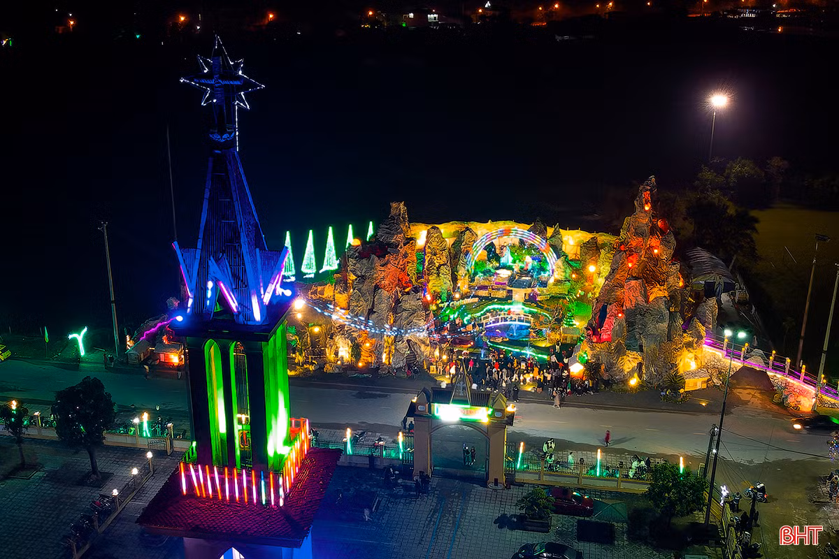 Các nhà thờ ở Hà Tĩnh lung linh chào đón Giáng sinh