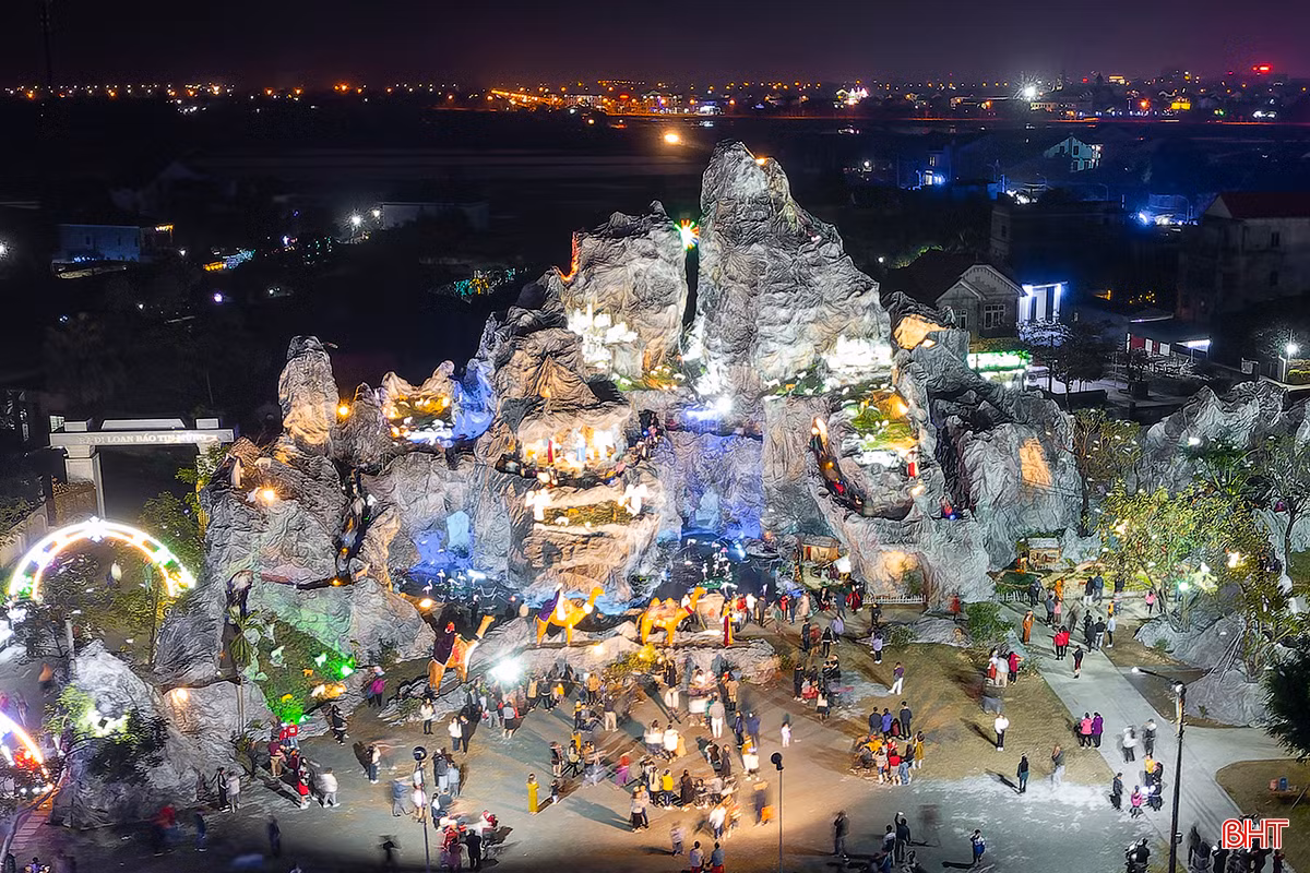 Các nhà thờ ở Hà Tĩnh lung linh chào đón Giáng sinh