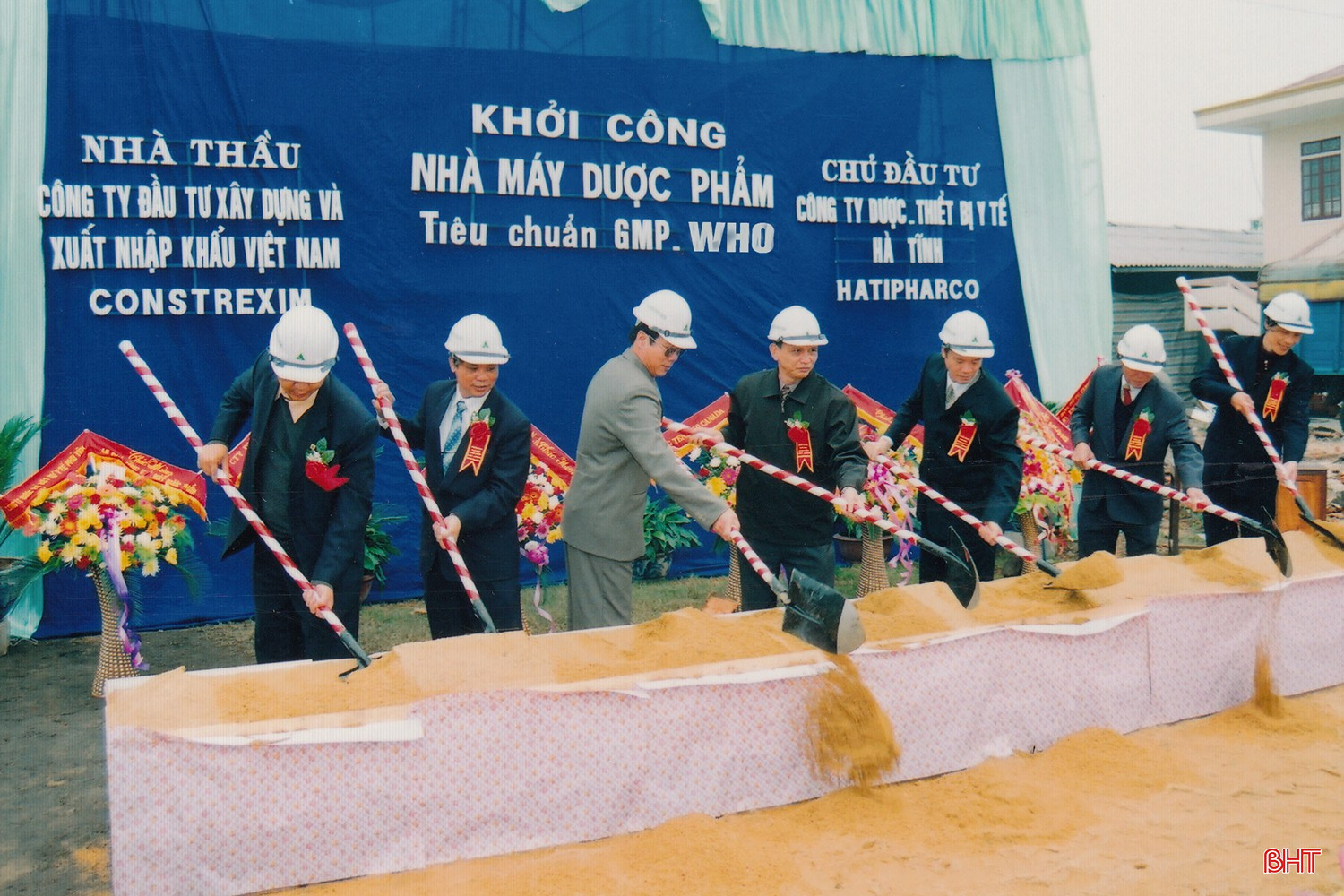 Từ giai đoạn cổ phần hóa, công ty đầu tư xây dựng nhà máy sản xuất thuốc với nhiều dây chuyền hiện đại theo tiêu chuẩn quốc tế. Ảnh tư liệu bqbht_br_10.jpg