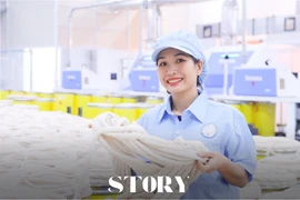 Chuyện nữ công nhân 9X hồi hương làm việc