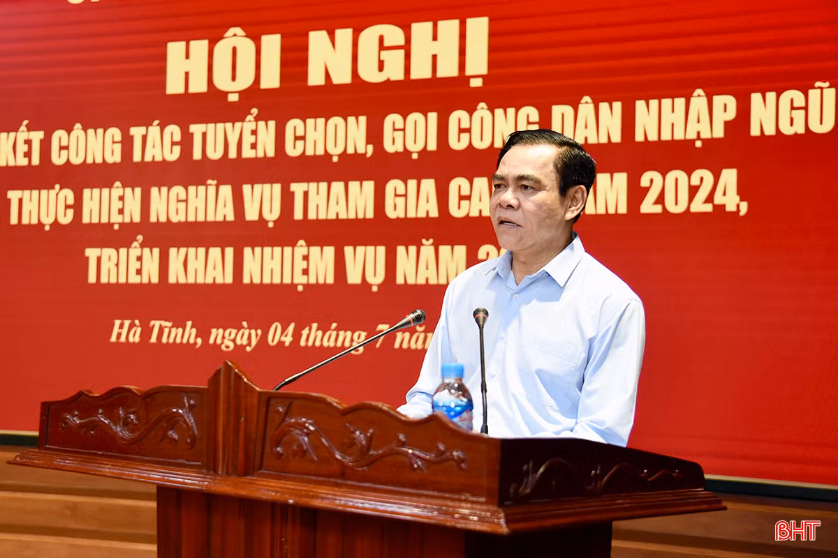 Chủ tịch UBND tỉnh Võ Trọng Hải phát biểu kết luận hội nghị.