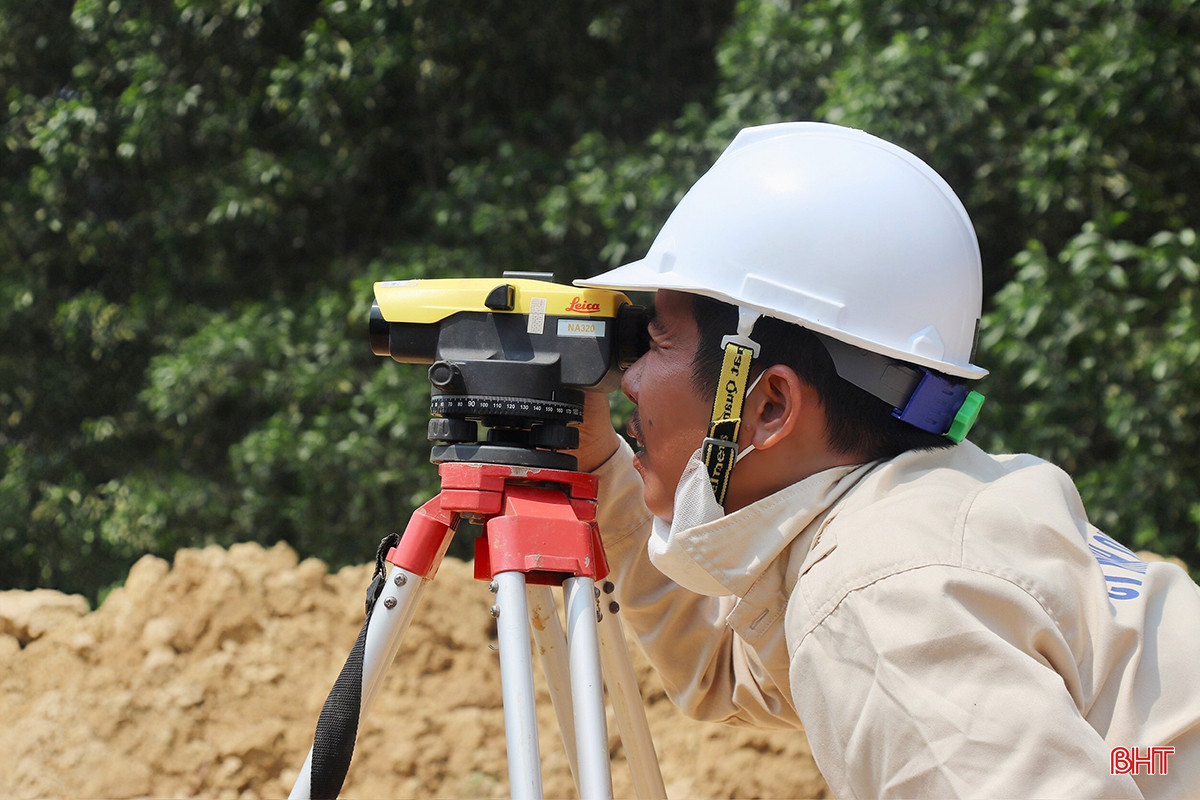 z5389857236270_f3c3acf4e95f49518c9f2c4f99b7fe72 copy.jpg