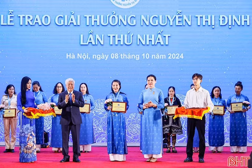 1-9941.jpg