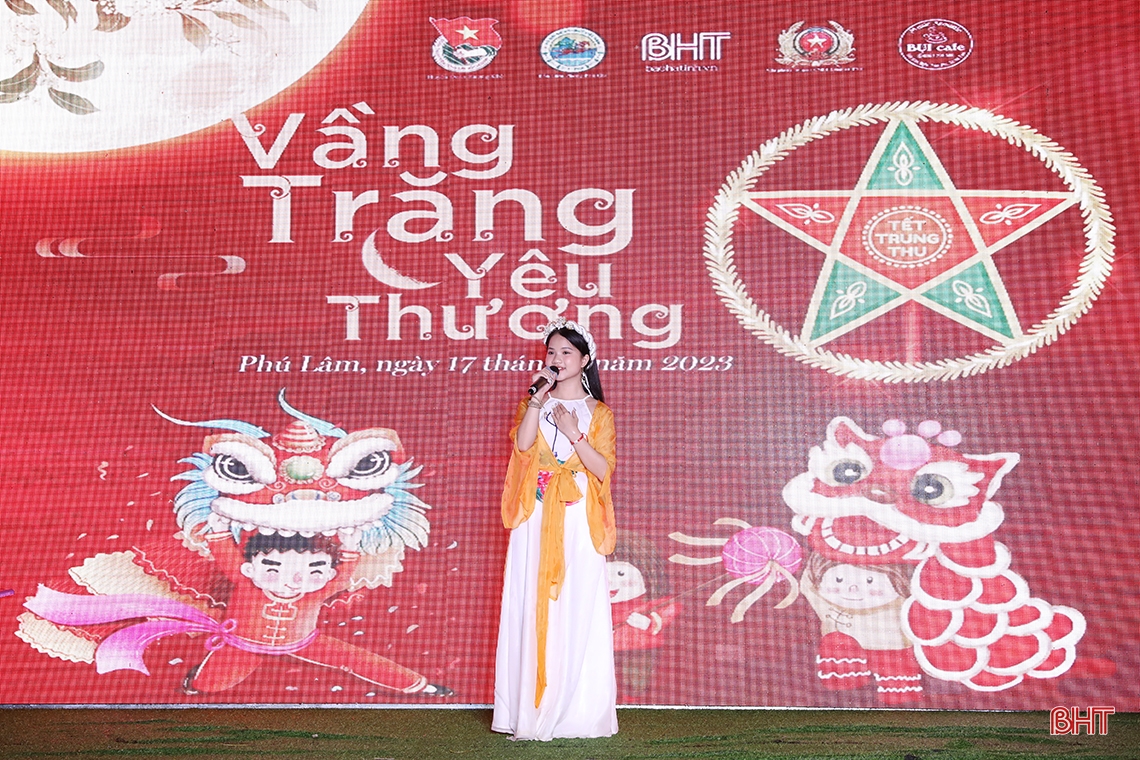 Mang trung thu yêu thương đến với trẻ em vùng sâu, vùng xa Hà Tĩnh