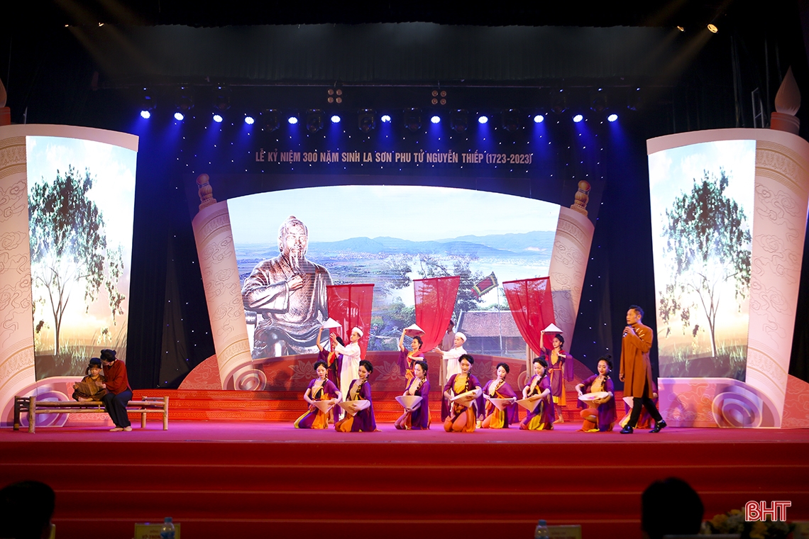 Lắng đọng chương trình nghệ thuật kỷ niệm 300 năm Ngày sinh La Sơn phu tử Nguyễn Thiếp ảnh 1 Lắng đọng chương trình nghệ thuật kỷ niệm 300 năm Ngày sinh La Sơn phu tử Nguyễn Thiếp