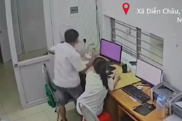Người đàn ông khống chế nữ bác sĩ, dọa 'chọc bút vào mắt'