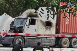 Cháy xe container sau ẩu đả, một người tử vong