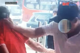 Cảnh sát vào văn phòng công chứng ở Bình Dương bắt nhóm nghi lừa đảo