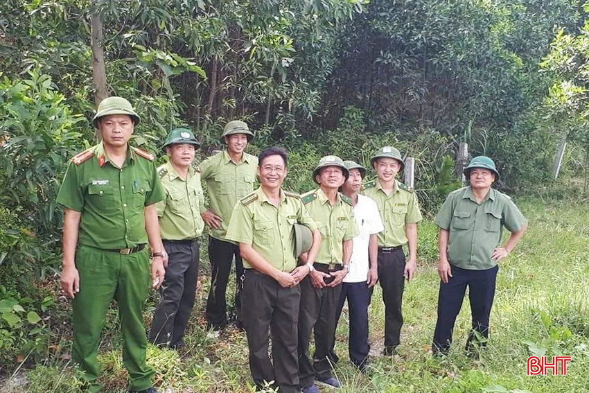 BQL Rừng phòng hộ Nam Hà Tĩnh phối hợp với các lực lượng chức năng kiểm tra, kiểm soát các khu vực rừng dễ bị xâm hại, lấn chiếm. bqbht_br_5-copy.jpg
